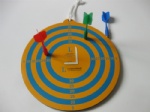 Magnetic dartboard